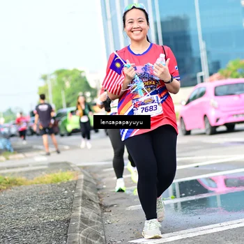Runner Photo 6017078
