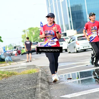 Runner Photo 6017098
