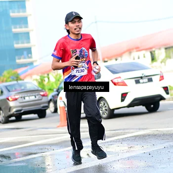 Runner Photo 6017099