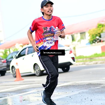 Runner Photo 6017100