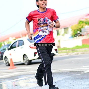 Runner Photo 6017104