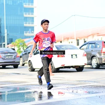 Runner Photo 6017107