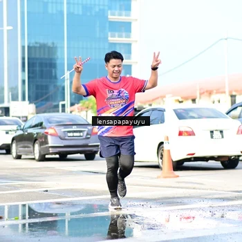 Runner Photo 6017111