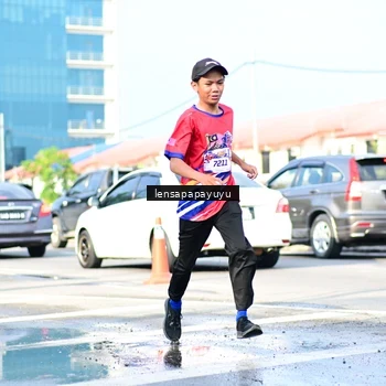 Runner Photo 6017118