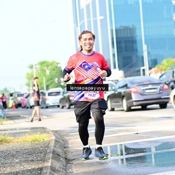 Runner Photo 6017122