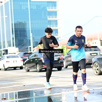 Runner Photo 6017137