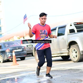 Runner Photo 6017142