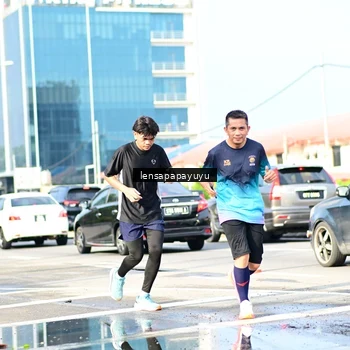 Runner Photo 6017146