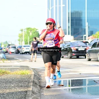 Runner Photo 6017152