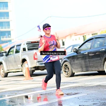 Runner Photo 6017160