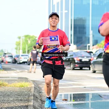 Runner Photo 6017162