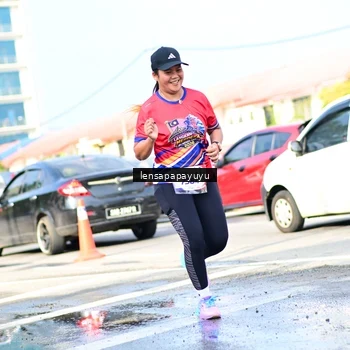 Runner Photo 6017192