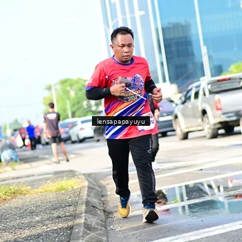 Runner Photo 6017234
