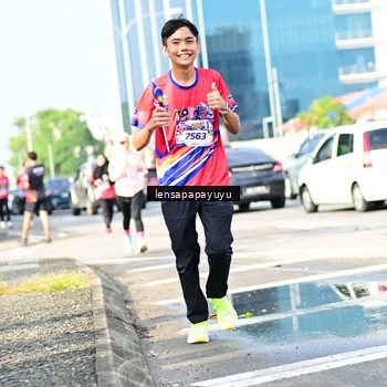 Runner Photo 6017325