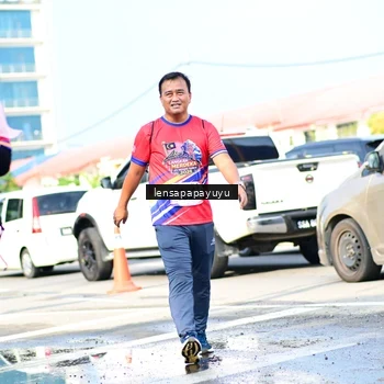 Runner Photo 6017326