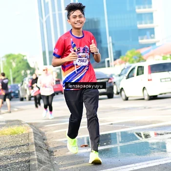 Runner Photo 6017329