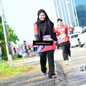 Runner Photo 6017336