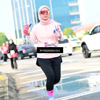Runner Photo 6017337