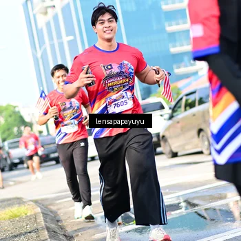 Runner Photo 6017338