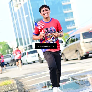 Runner Photo 6017346