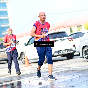Runner Photo 6017352