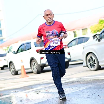 Runner Photo 6017357