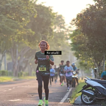 Runner Photo 6017359