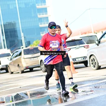 Runner Photo 6017366
