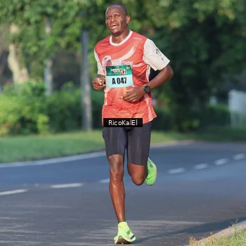 Runner Photo 6017377
