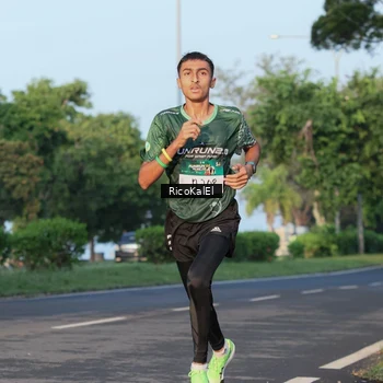 Runner Photo 6017393