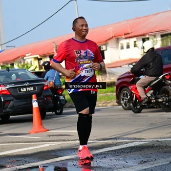 Runner Photo 6017395