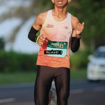 Runner Photo 6017396