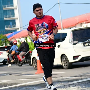 Runner Photo 6017401