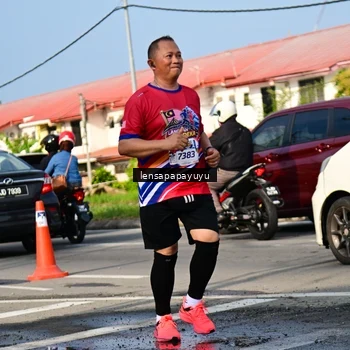 Runner Photo 6017402
