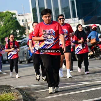 Runner Photo 6017404