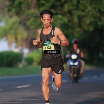 Runner Photo 6017417