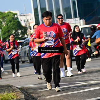 Runner Photo 6017418