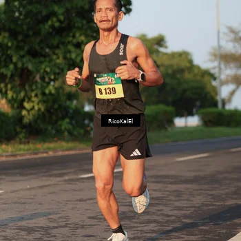 Runner Photo 6017426