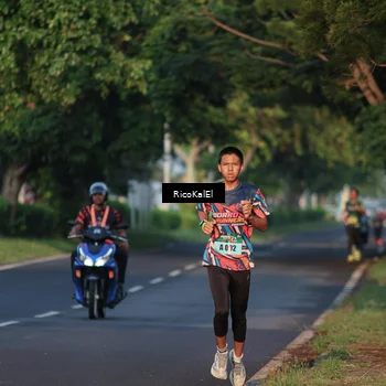 Runner Photo 6017431