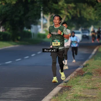 Runner Photo 6017440