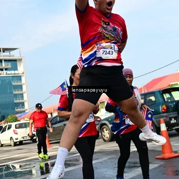 Runner Photo 6017441