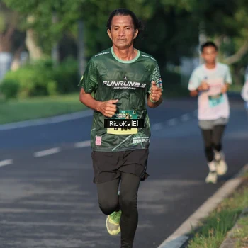 Runner Photo 6017452