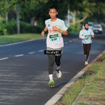 Runner Photo 6017456
