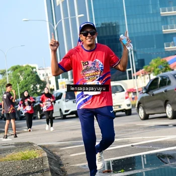 Runner Photo 6017467