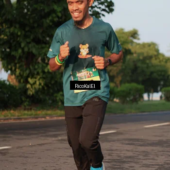 Runner Photo 6017475