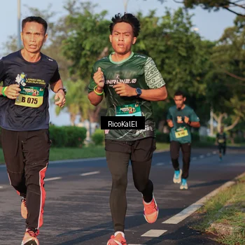 Runner Photo 6017476