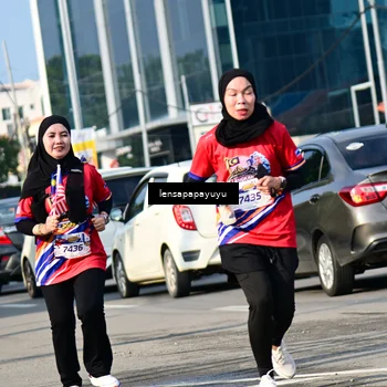 Runner Photo 6017480