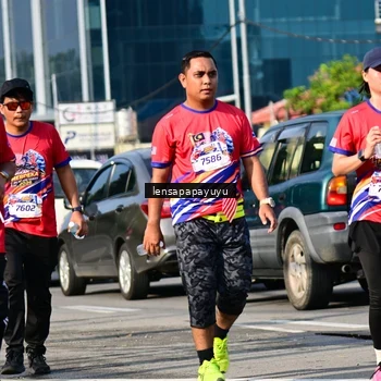 Runner Photo 6017517