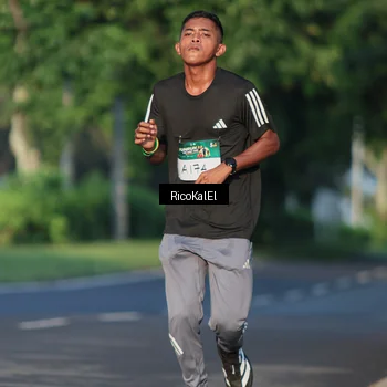 Runner Photo 6017525