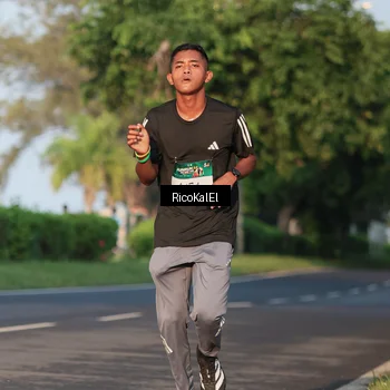 Runner Photo 6017529